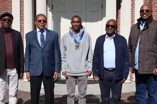 Mstaafu JK akutana na kumpongeza Simbu Marekani