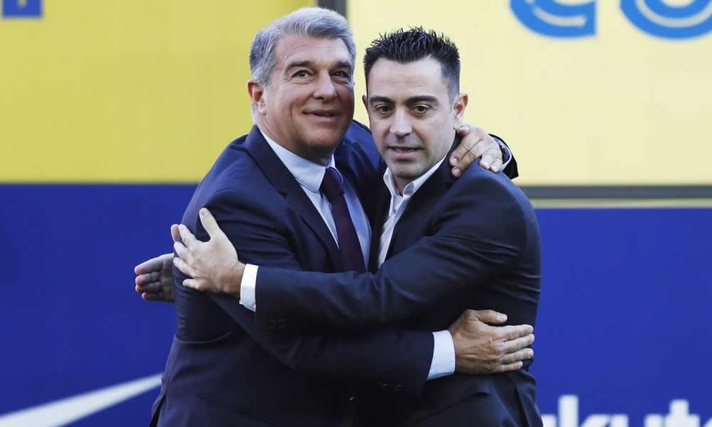 "Xavi ameumia wachezaji wale wale Hans Flick anashinda"Laporta.