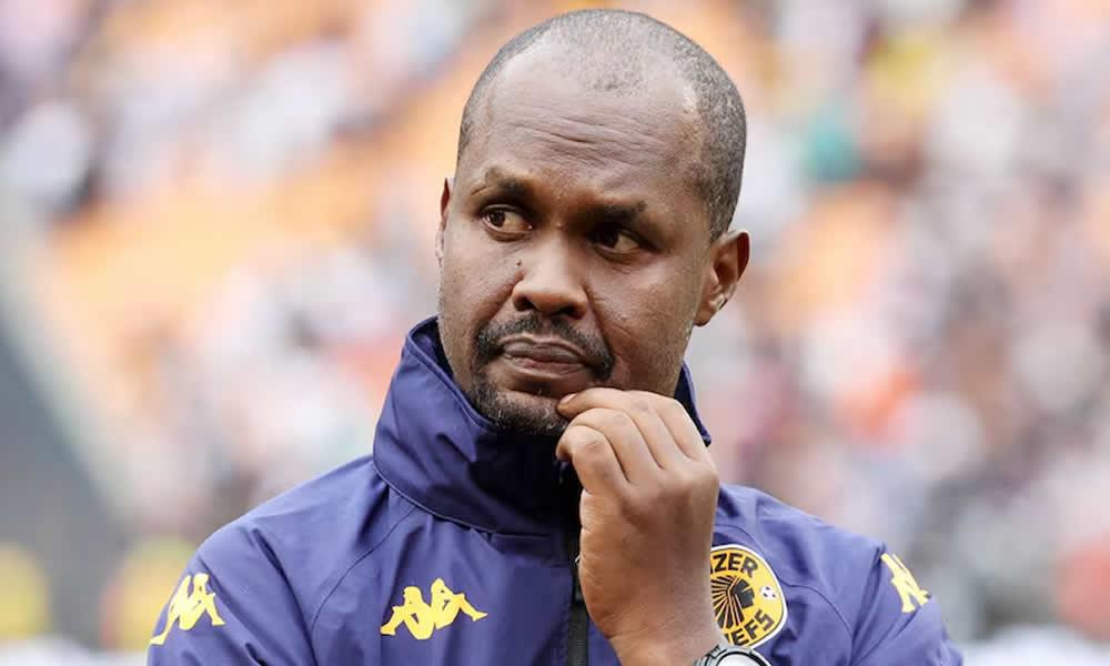 Kocha wa zamani wa Yanga apigwa chini Kaizer Chiefs.
