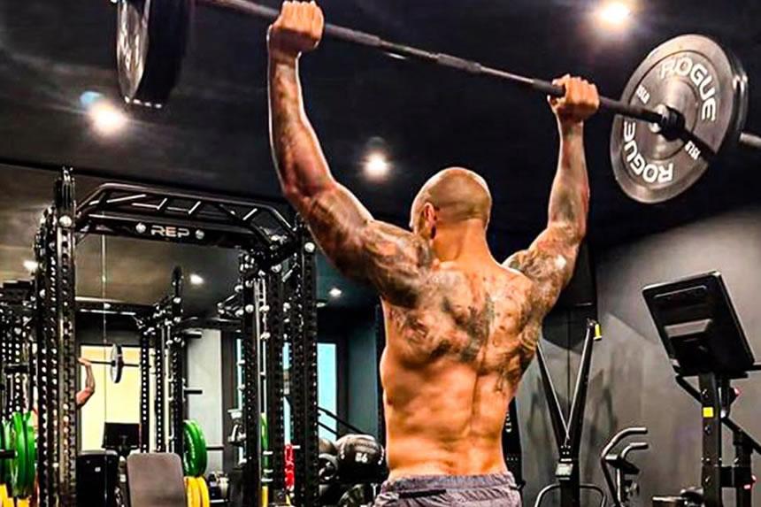 Thierry Henry azua gumzo kwa mwili mpya wenye misuli