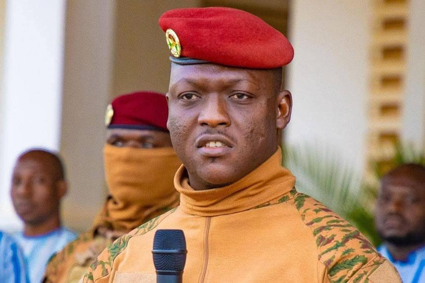 Traore awaambia wananchi, msahau kuhusu demokrasia