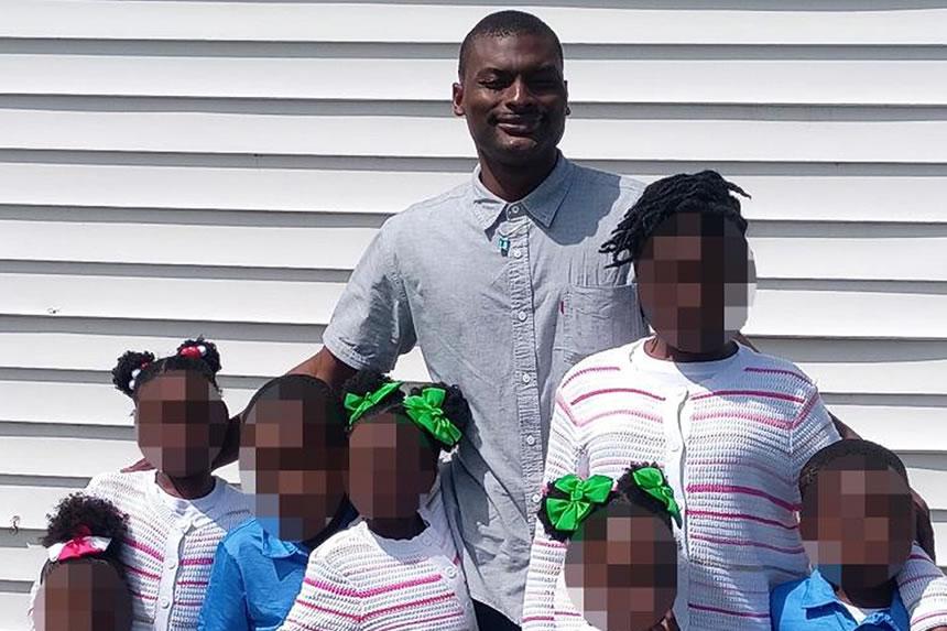 Aua watoto wake 7 kwa risasi kwenye ugomvi wa kifamilia