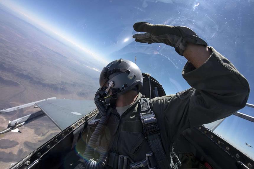 Marekani yamsaka rubani wake baada ya ndege kudunguliwa