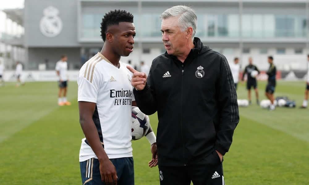 Mourinho afunguka alivyomshawishi Vini Jr kusalia Real Madrid.