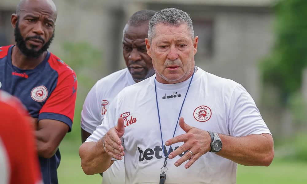 Kocha wa Simba awatisha KMC kuelekea mchezo wa kesho.