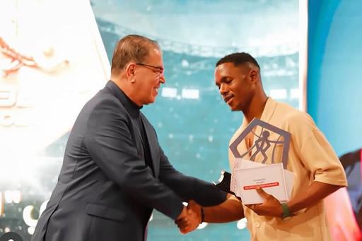 Che Malone atwaa tuzo ya mchezaji bora wa kigeni Algeria